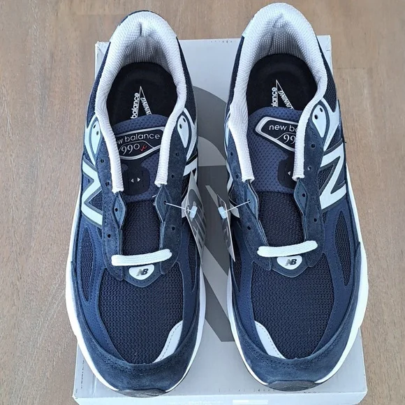 New Balance Made in USA 990v6 Running Shoe - Color: Navy/White - Size: Men 10.5 - Picture 2 of 10